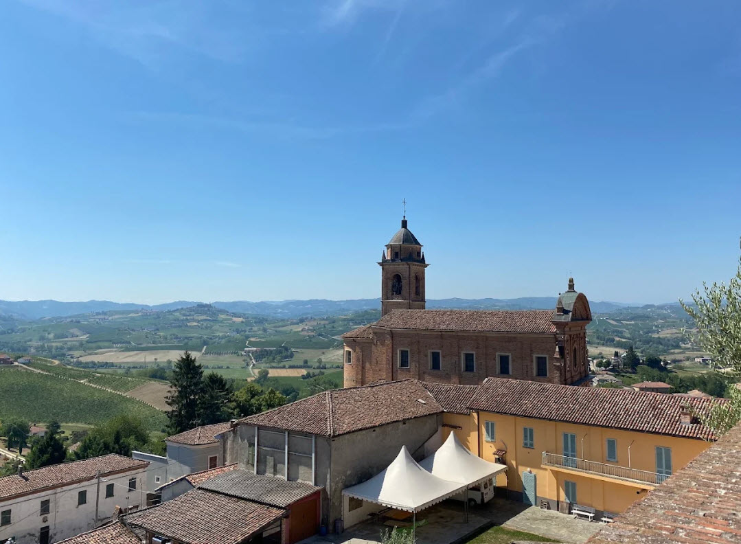 Resti del Castello di Castelnuovo Calcea, Italy